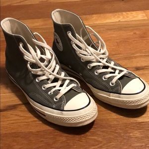 Converse 70 hi top army green men’s 8 women’s 10